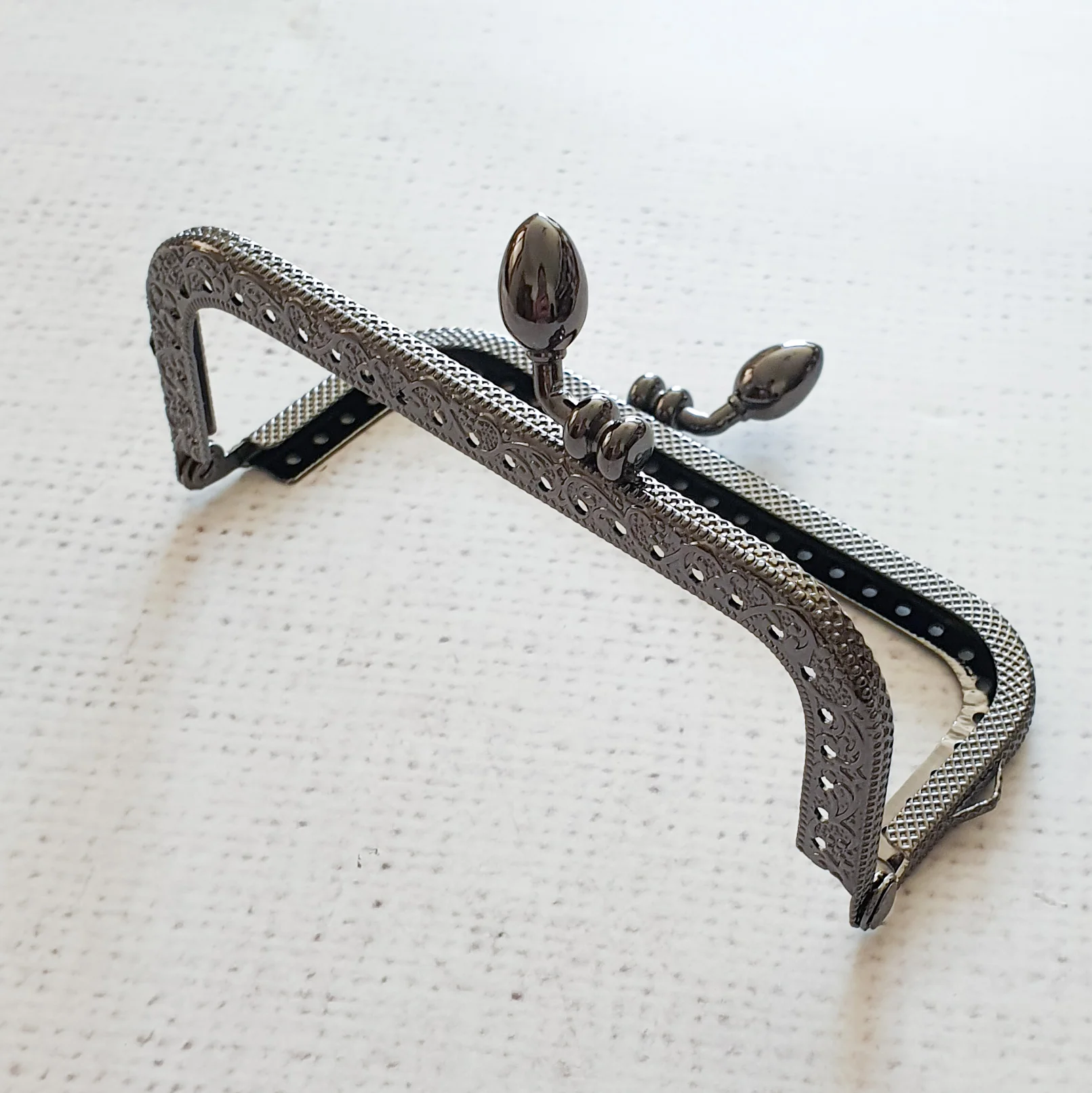 10.5cm Square Purse Frame - Image 3