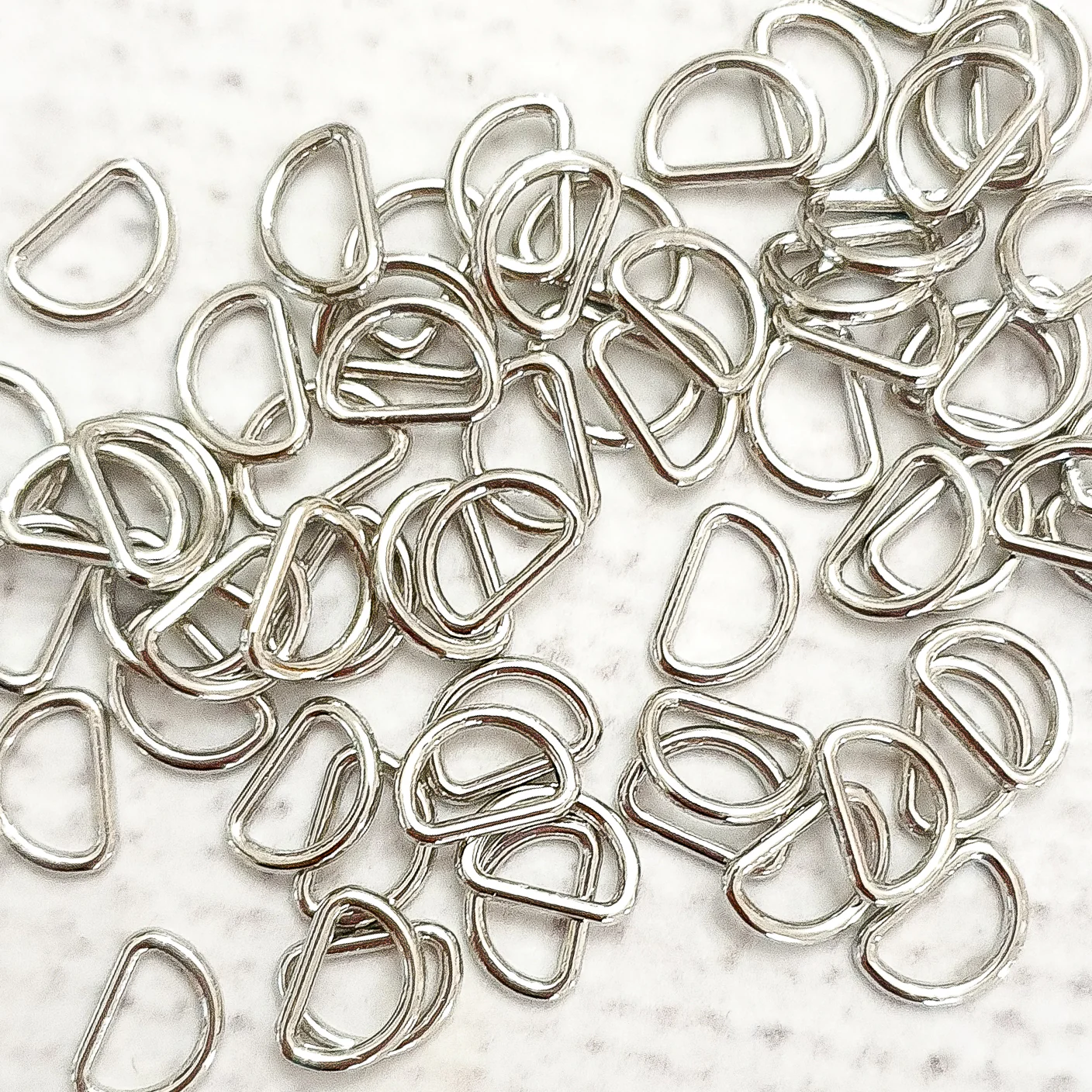 8mm Mini Metal D Ring - Image 9