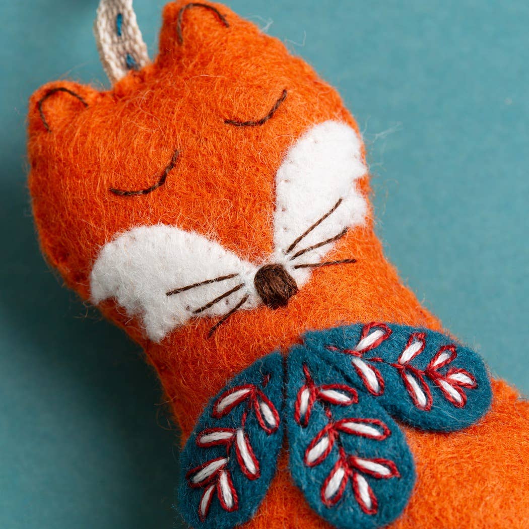 Folk Fox Felt Craft Mini Kit - Image 3