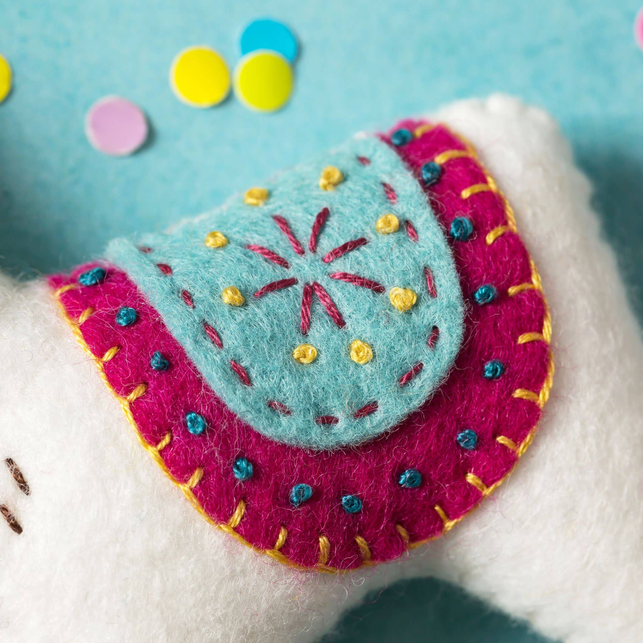 Llama Felt Craft Mini Kit - Image 3