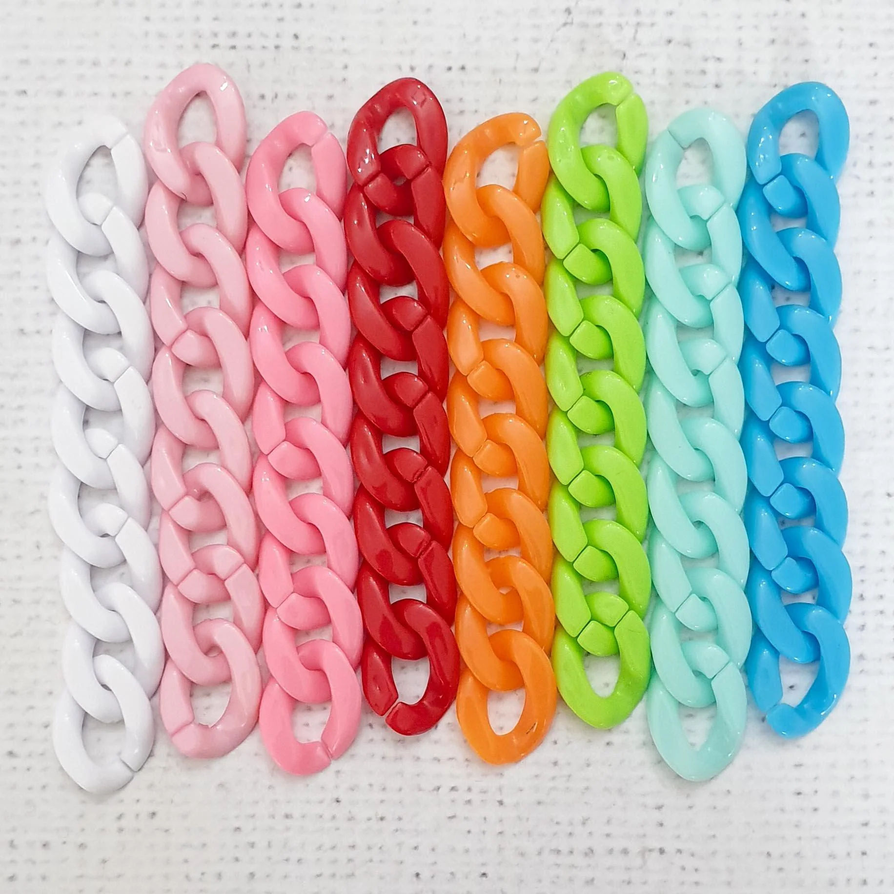 PALE PINK plastic chain links - Image 4